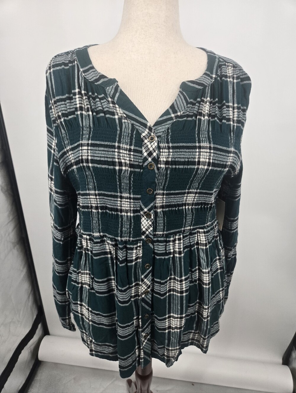 Nurture Westbound Green White Plaid Blouse 1X NWT (8426)